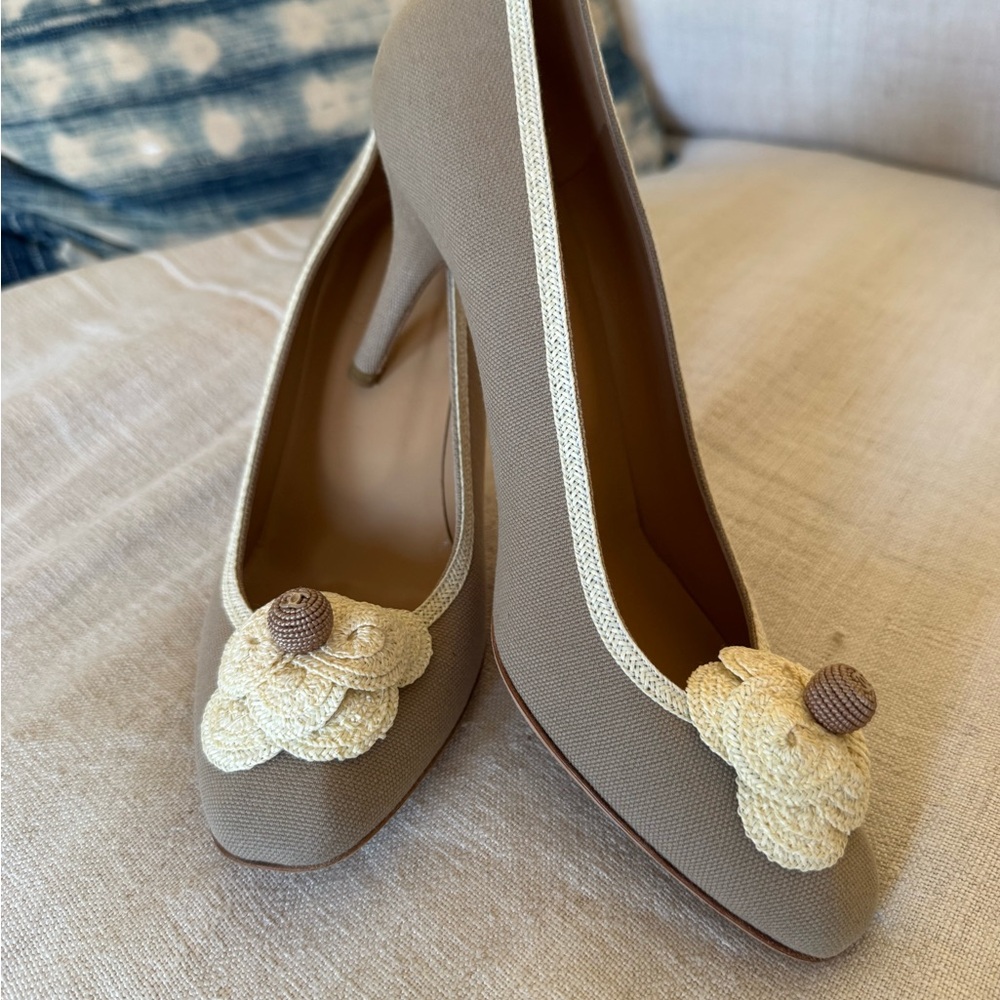 CHANEL Tan and Cream Heels with Floral Detail